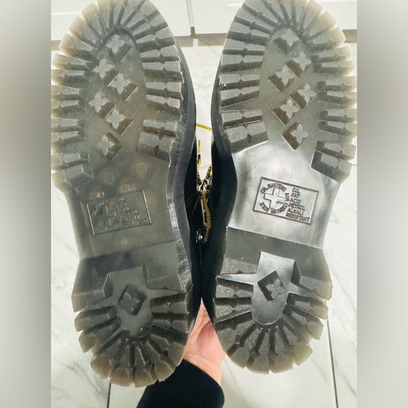 DR MARTENS Ghilana Max NWOT Platform Boots Size 7 - Picture 10 of 13
